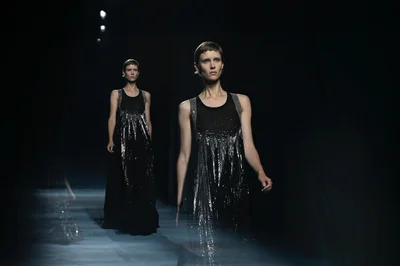Look 16